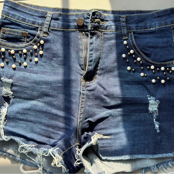 Dresses pants and jeans - Picture 10 of 16